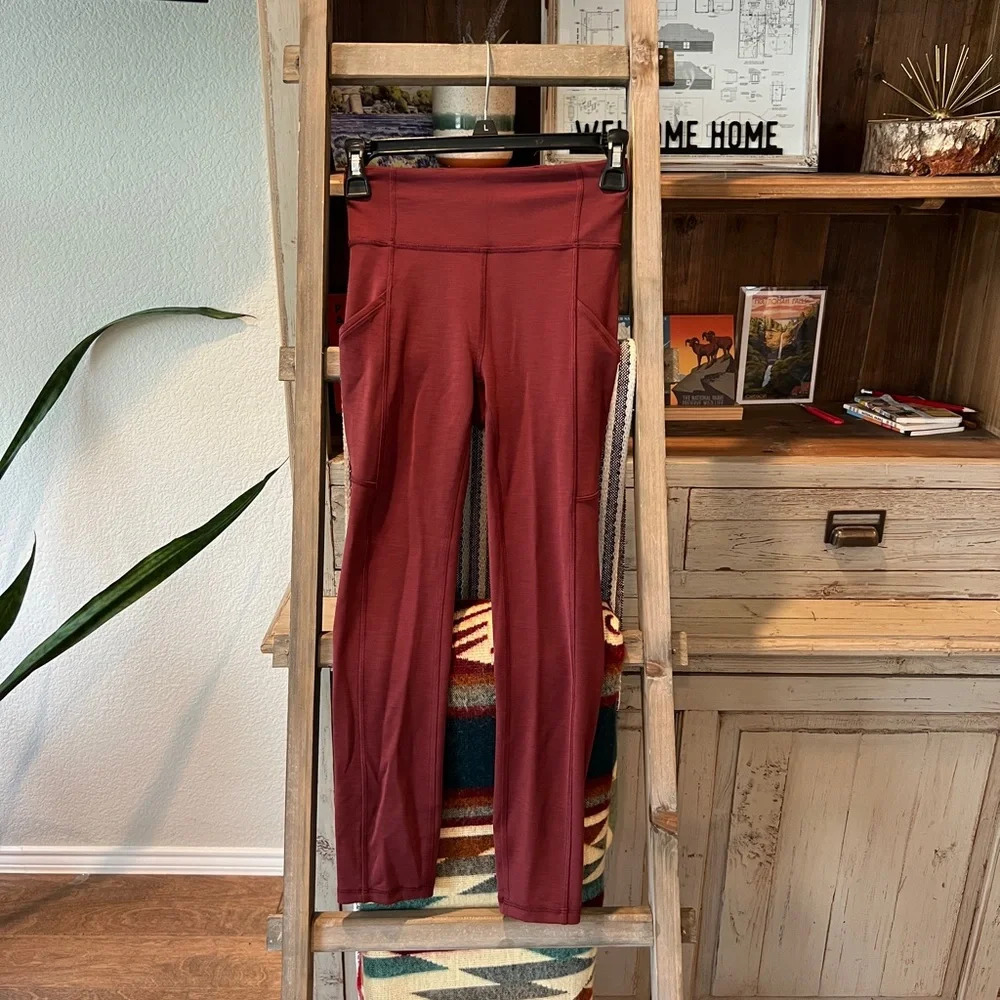 Lululemon women’s invigorate high rise crop size 2